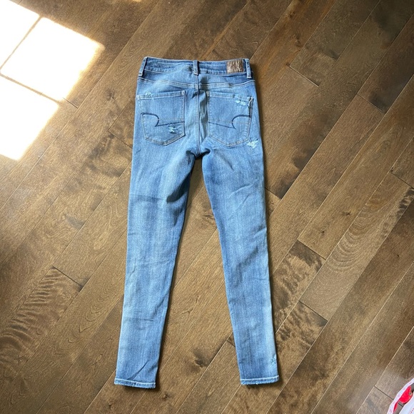 Women’s American Eagle jeans - Picture 3 of 5